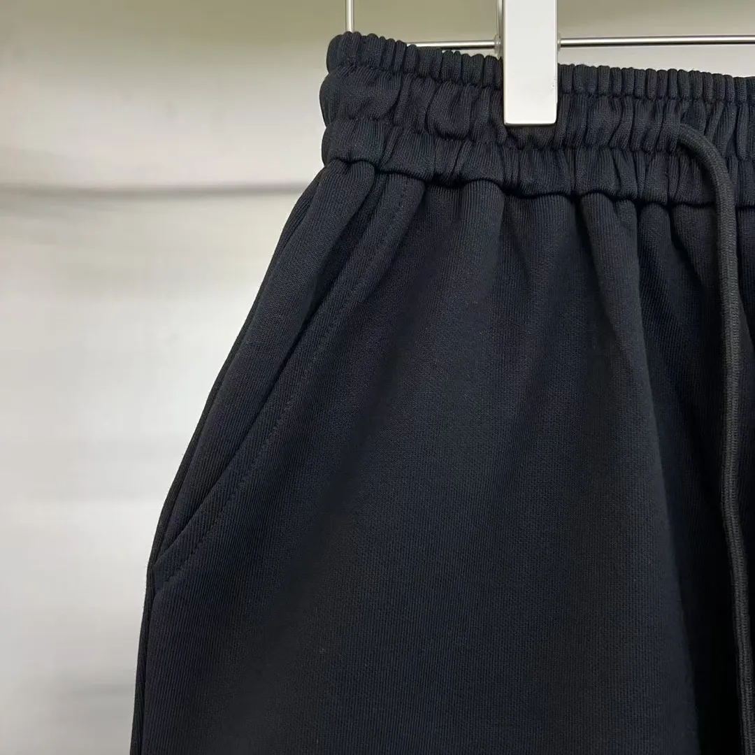 P180 Style: Chrome Hearts/Chrome Hearts Shorts Fabric: 380g pure cotton fabric 100% cotton Color: Black Size: S M L XL No gender distinction, same style for men and women